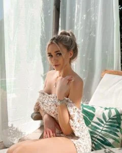 Kiss Russian Beauty image 2