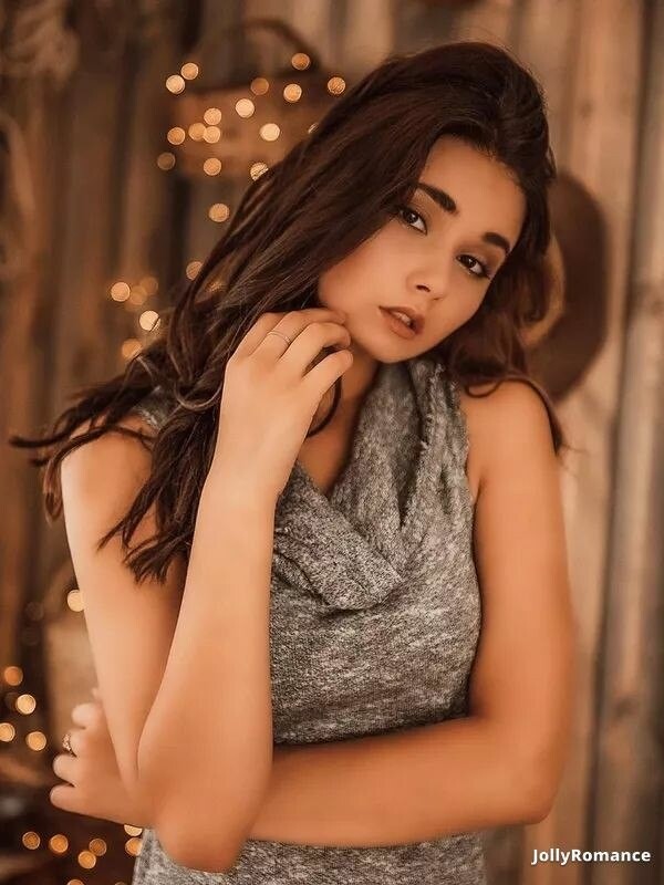Diana Profile image 2