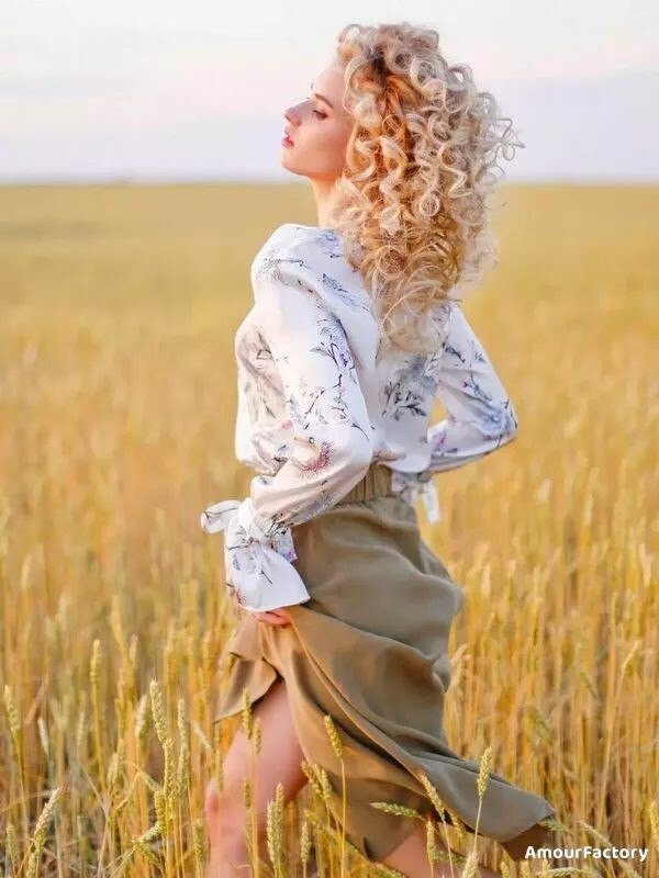 Roksolana Profile image 4