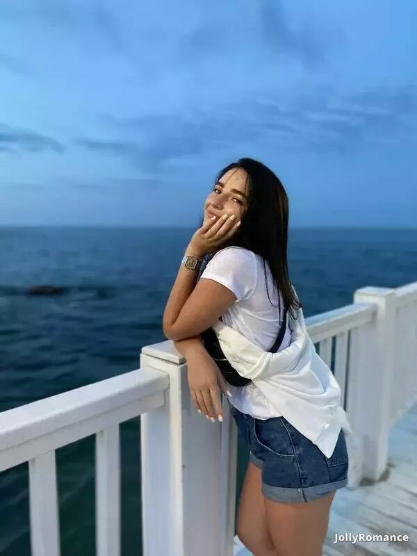 Olha Profile image 2