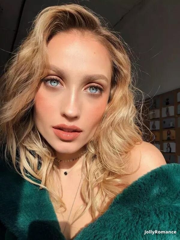 Yelyzaveta Profile image 3